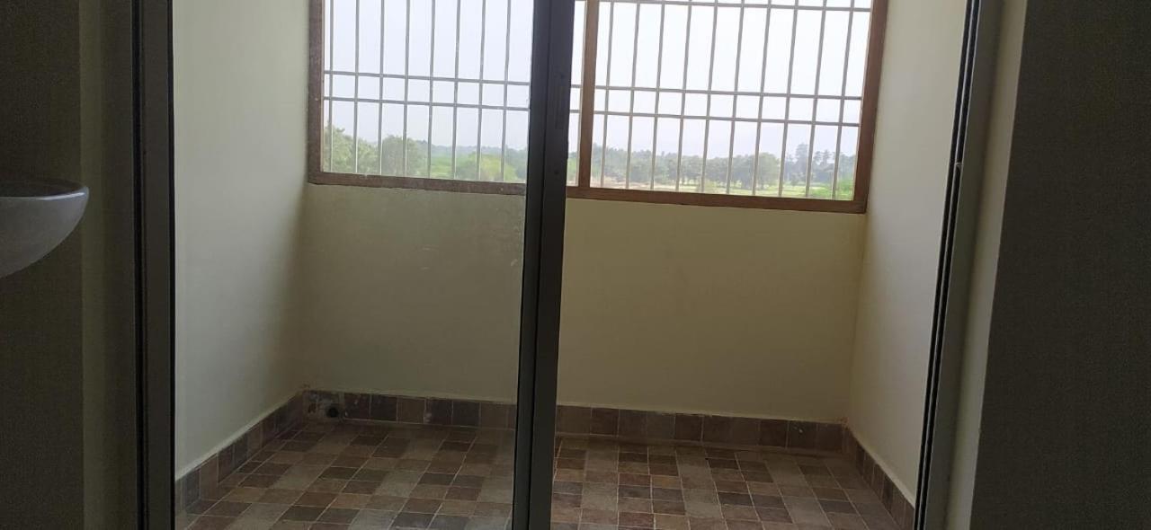 Srinivasa Hotel تيروباتي المظهر الخارجي الصورة